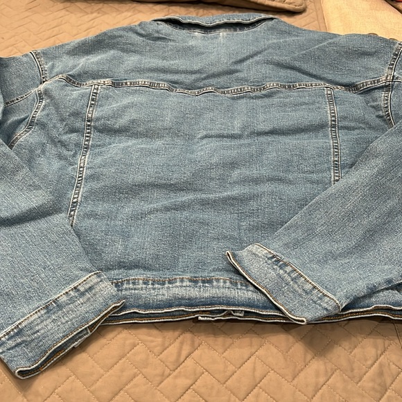 ASOS DESIGN Tall Midwash blue Denim Jacket / NWT /L (12-14) - Picture 8 of 11